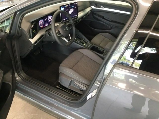 Volkswagen Golf 1.5 eTSI DSG Life