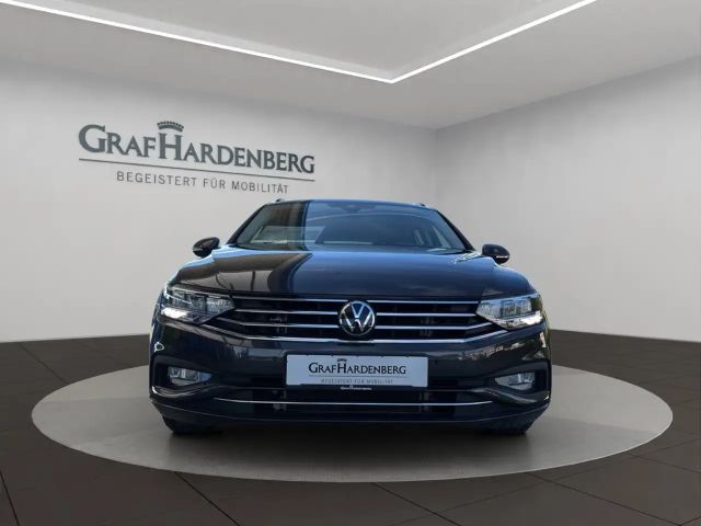 Volkswagen Passat 1.5 TSI Business DSG Variant