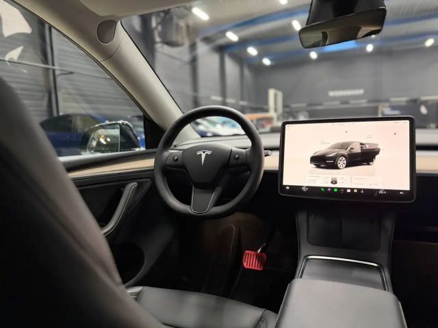 Tesla Model Y REAR WHEEL DRIVE - FULL WRAP - AUTOPILOT