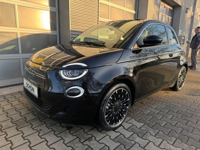 Fiat 500e La Prima