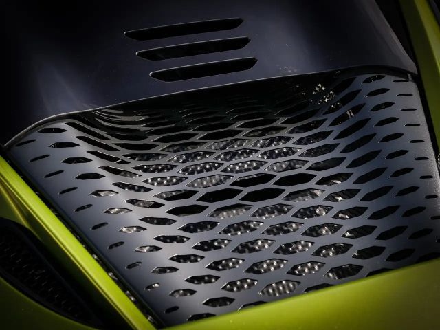 McLaren 750S Coupé Flux Green, Bowers and Wilkins Sound