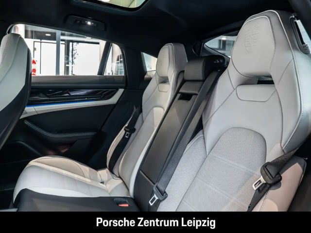 Porsche Panamera 4 E-Hybrid