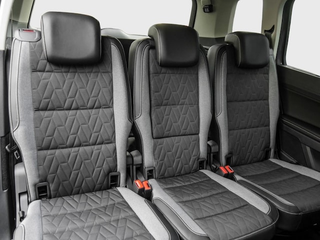 Volkswagen Touran 2.0 TDI DSG IQ.Drive