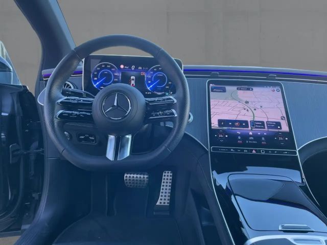 Mercedes-Benz EQE 350 4MATIC AMG Line Sedan
