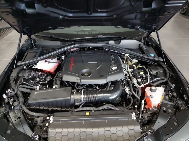 Alfa Romeo Giulia AWD