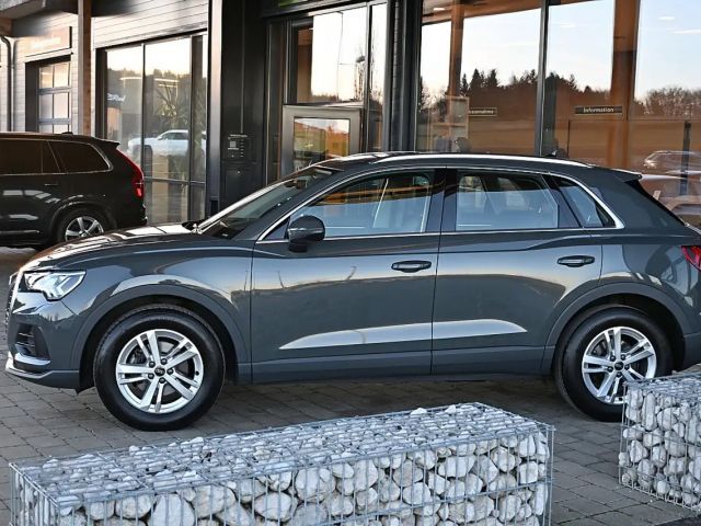 Audi Q3 35 TFSI S-Tronic