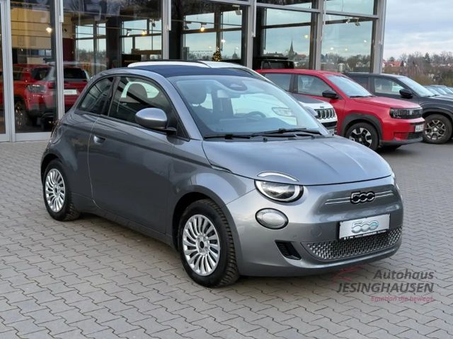 Fiat 500e +Keyless+Klimaaut.+Rückfahrkam.+PDC+Sitzheiz.