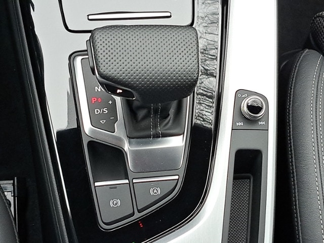 Audi A4 40 TFSI Avant S-Line S-Tronic