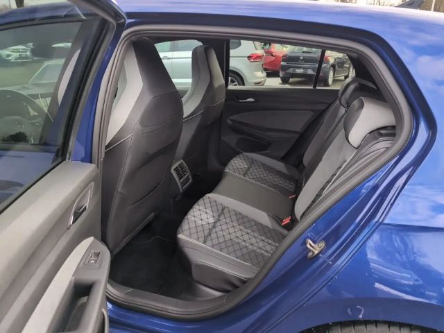 Volkswagen Golf 1.5 TSI Golf VIII R-Line