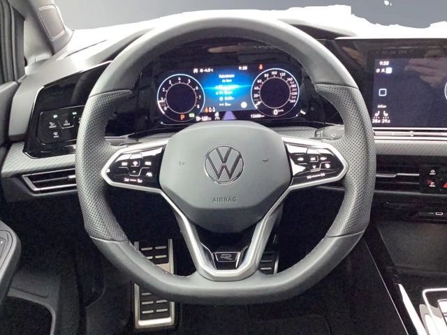 Volkswagen Golf 1.5 eTSI DSG Golf VIII R-Line