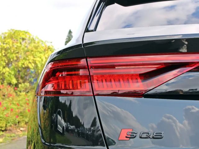 Audi SQ8 TFSI COMP. PLUS B&O ADV. PANO 23" STD.HZG