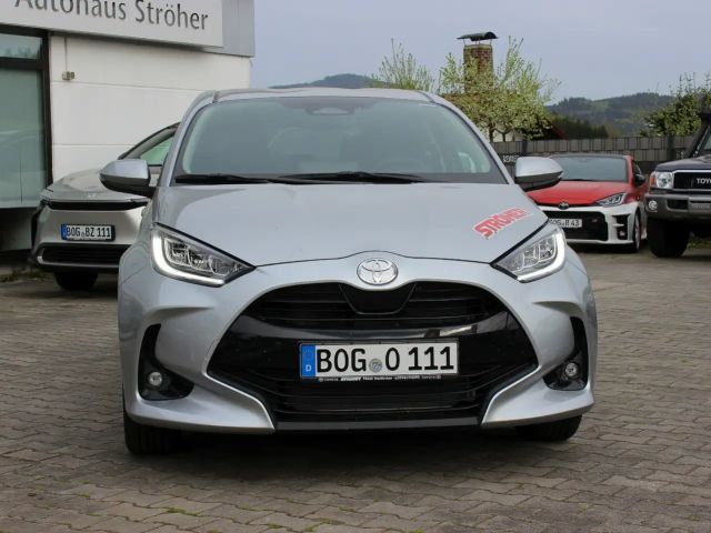 Toyota Yaris Hatchback Hybride Team D