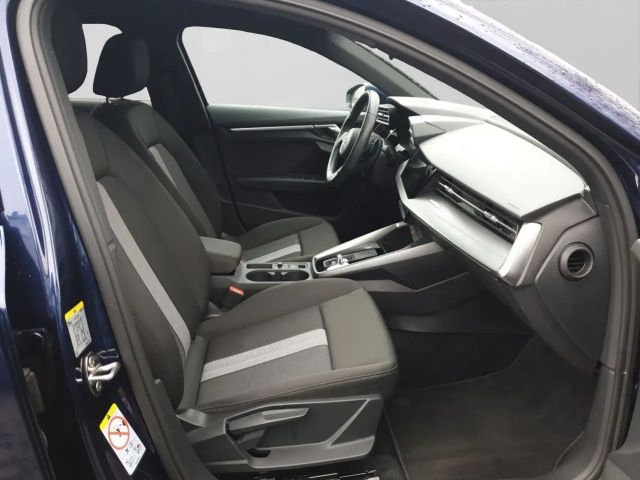 Audi A3 30 TDI Sedan