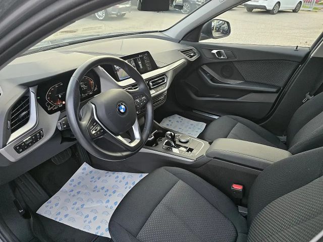 BMW 120 120d Sedan xDrive