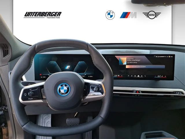 BMW iX xDrive50