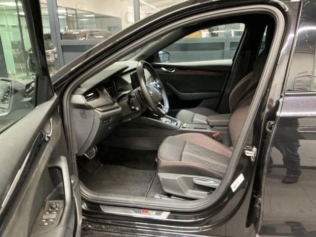 Skoda Octavia Combi RS iV