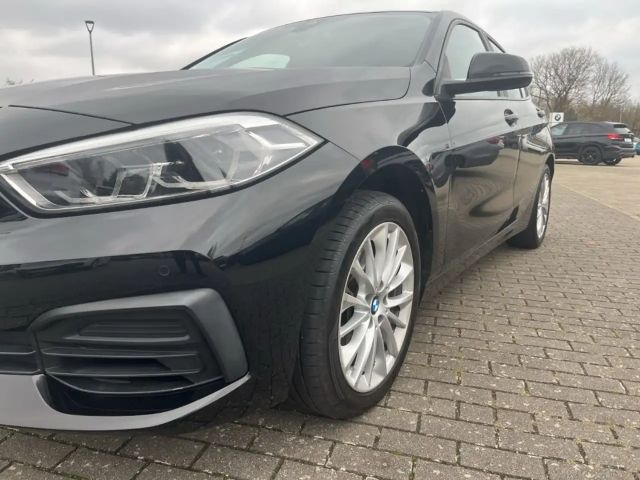 BMW 116 116i Advantage pakket Sedan