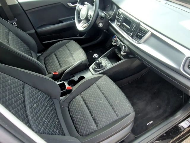 Kia Rio Edition 7