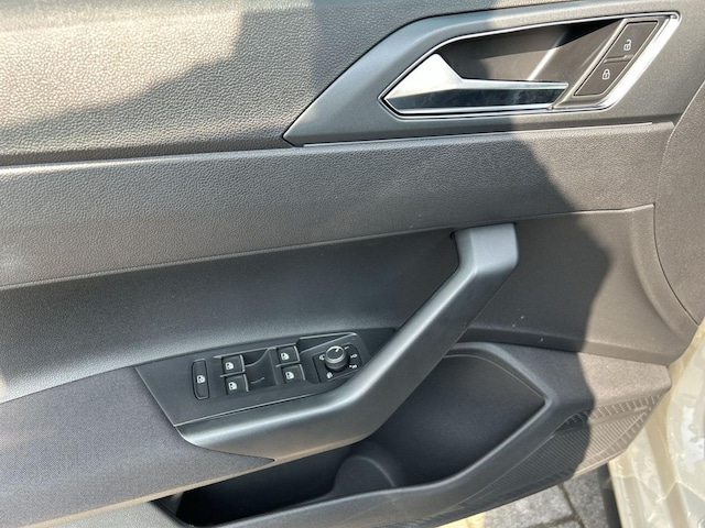 Volkswagen Polo 1.0 TSI DSG R-Line