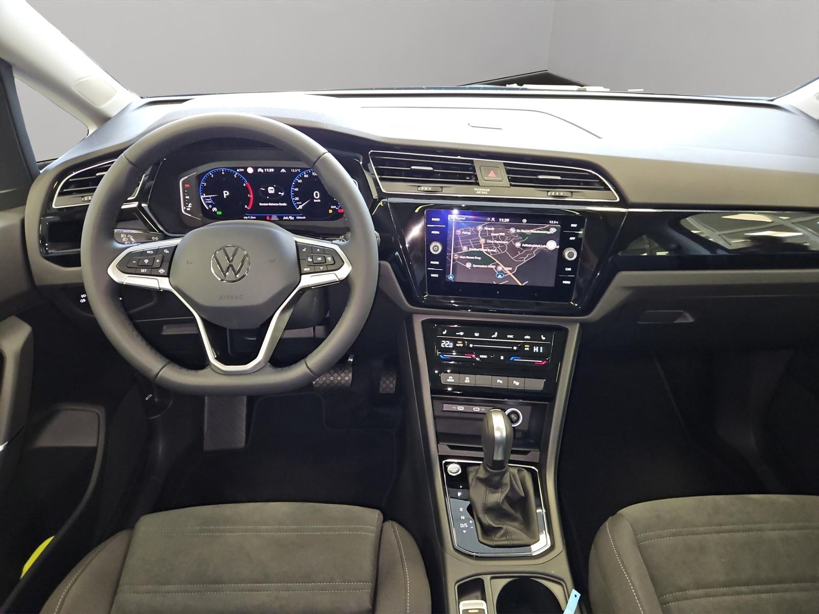 Volkswagen Touran 1.5 TSI Highline Style