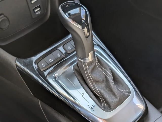 Opel Crossland X Business Elegance