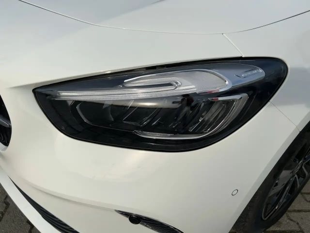 Mercedes-Benz B 180 Progressive Sedan