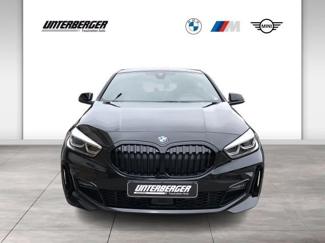 BMW 116 116d M-Sport Sedan