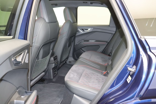 Audi Q4 e-tron Quattro