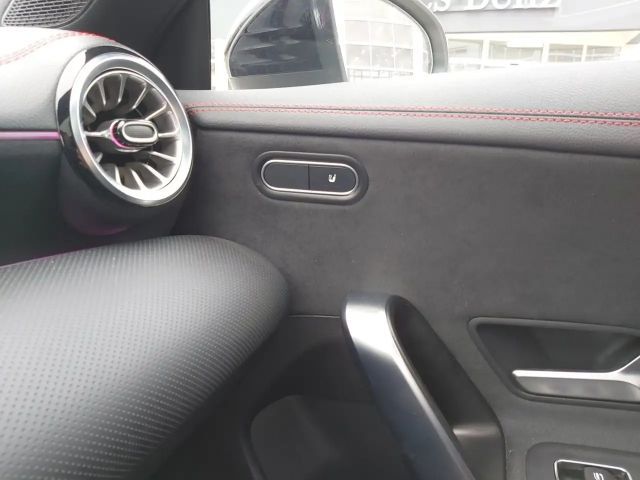 Mercedes-Benz CLA 200 AMG Line CLA 200 d Coupé