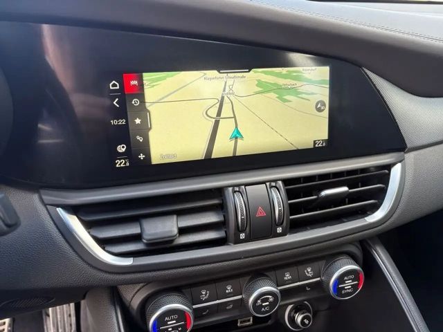 Alfa Romeo Giulia AT8 Q4 Veloce