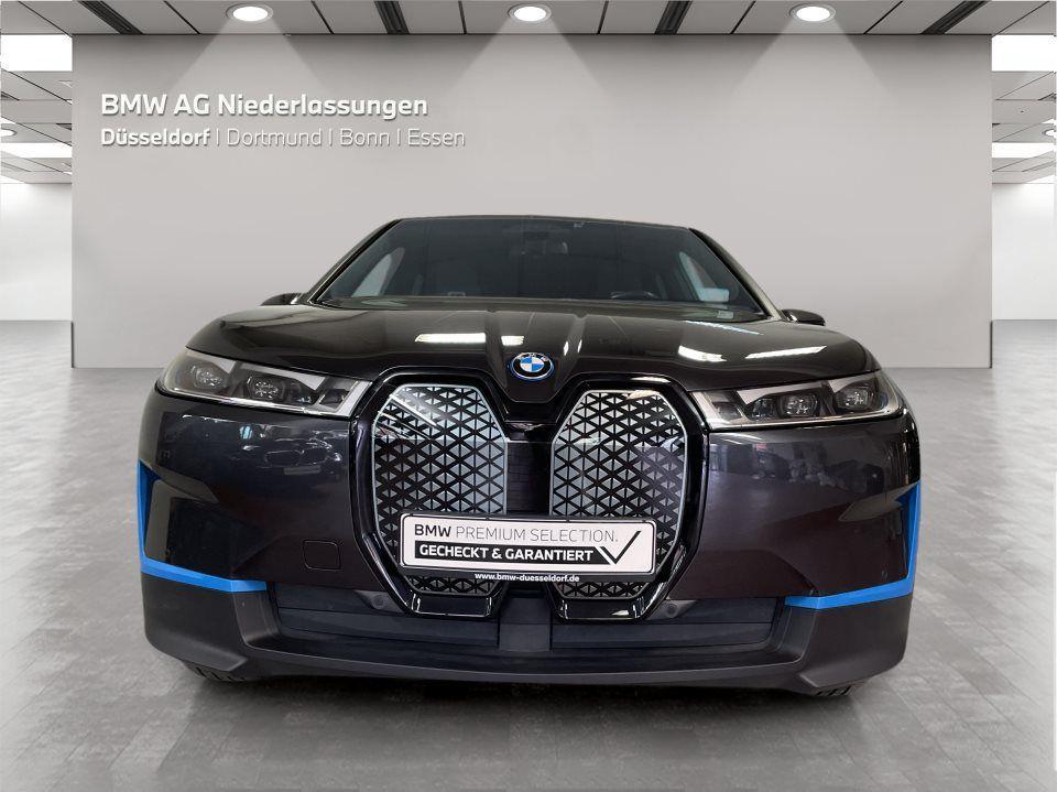 BMW iX xDrive40