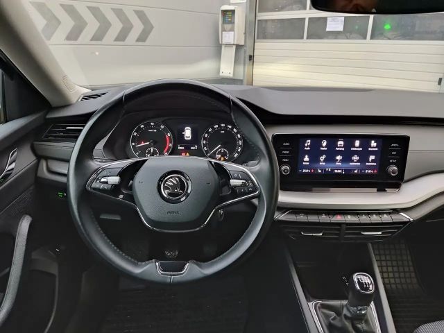 Skoda Octavia 1.5 TSI Ambition Combi