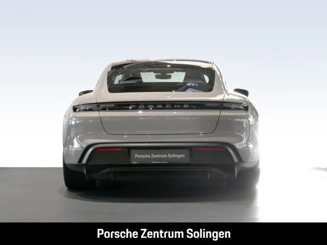 Porsche Taycan 4S