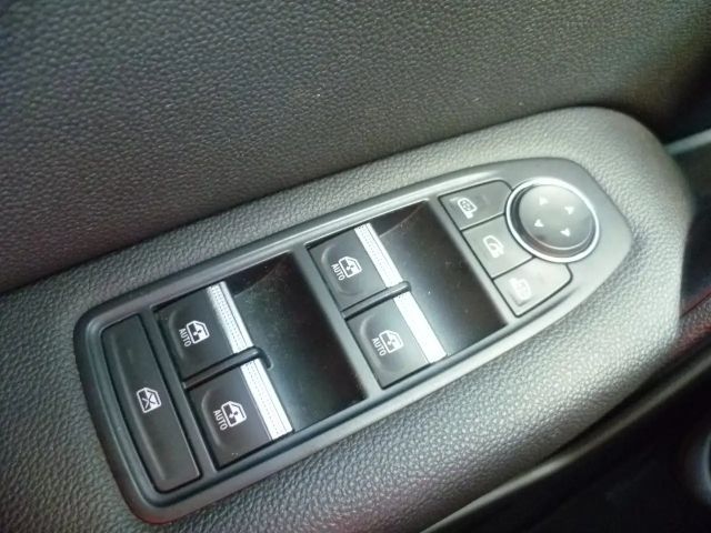 Renault Captur EDC Intens TCe 140