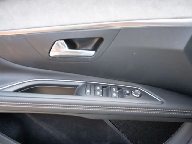 Peugeot 3008 EAT8 GT-Line PureTech