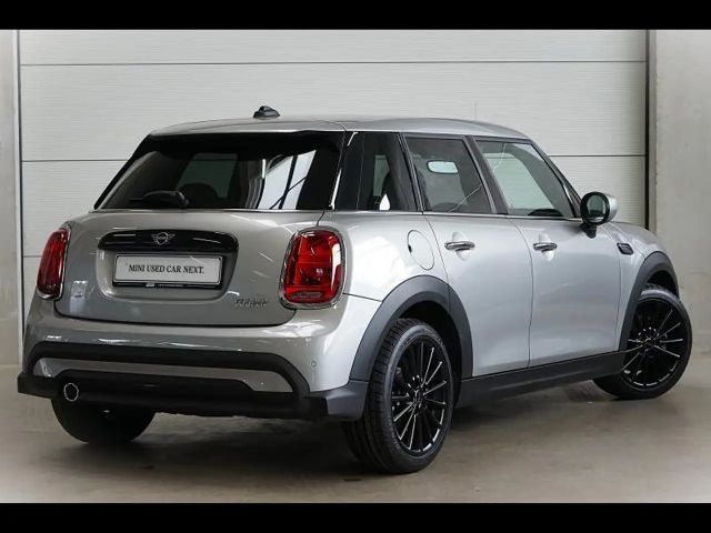 MINI Cooper AAUTOMAAT - NAVI - LED