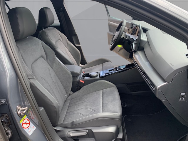 Volkswagen Golf 1.5 eTSI DSG