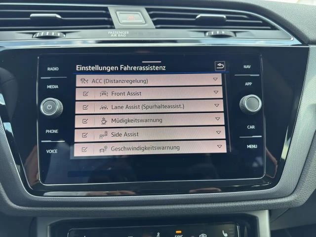 Volkswagen Touran 1.5 TSI DSG R-Line