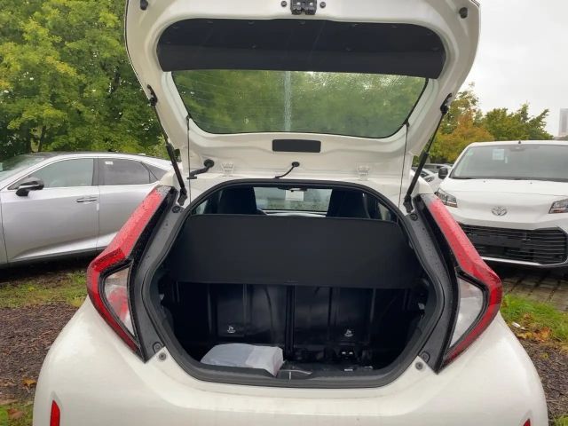 Toyota Aygo X 1.0 VVT-i Play