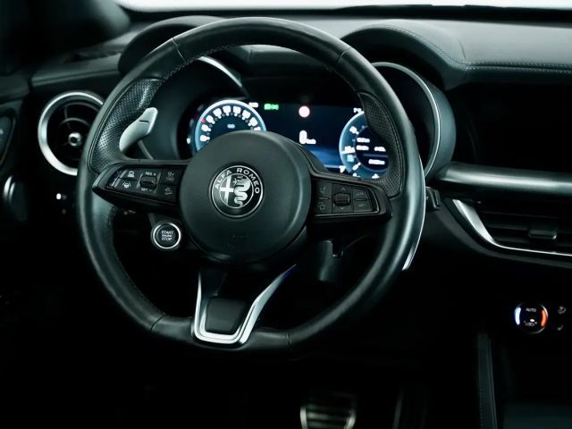 Alfa Romeo Stelvio Q4 Turbo Veloce