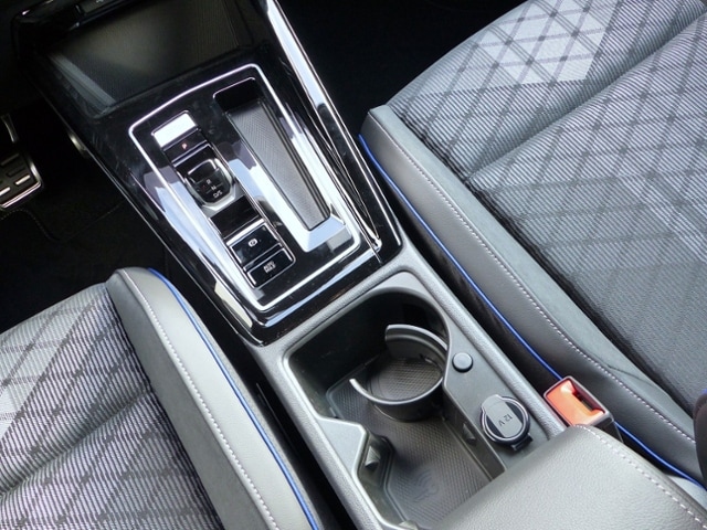 Volkswagen Golf 1.5 eTSI DSG