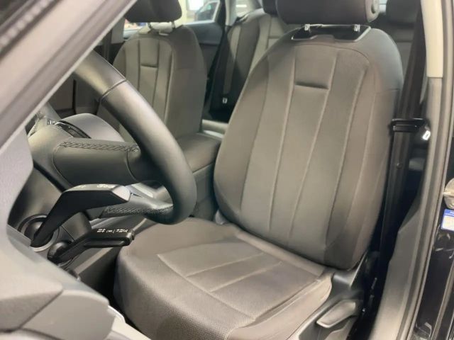 Audi A4 35 TFSI Sedan