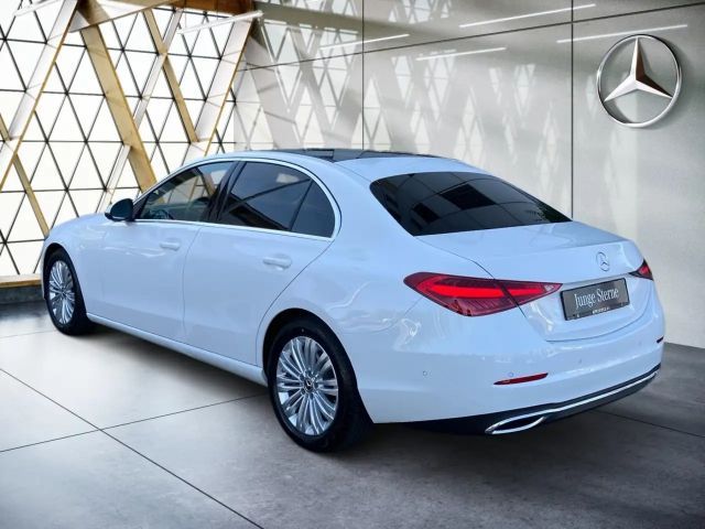 Mercedes-Benz C 180 AVANTGARDE Sedan