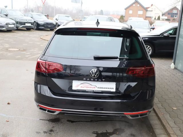 Volkswagen Passat 2.0 TSI R-Line Variant