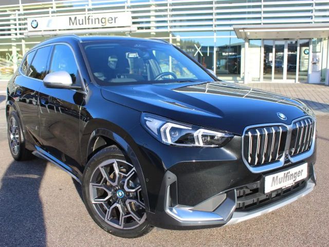 BMW iX1 x30 xLine HUD ACC LiveProf.SurView Ad-LED Navi