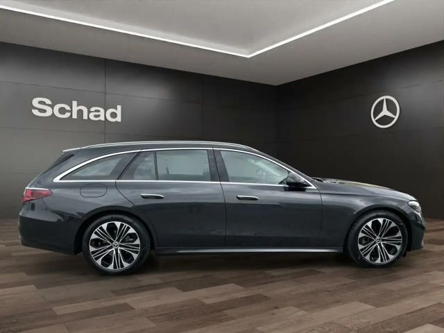 Mercedes-Benz E 200 AVANTGARDE Estate