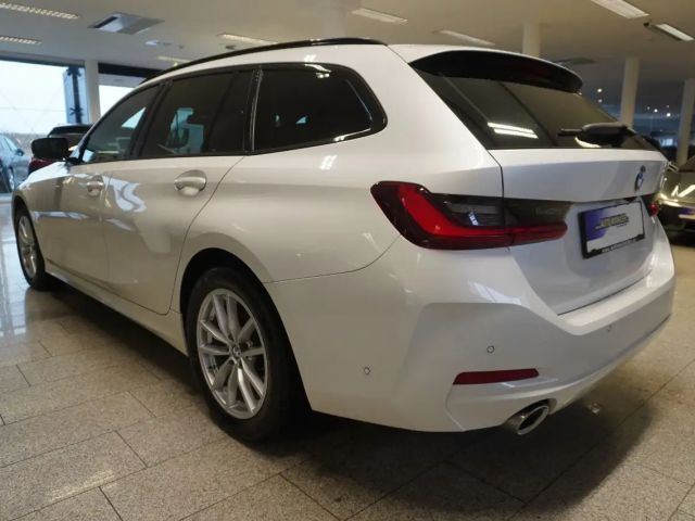 BMW 320 320d Touring xDrive