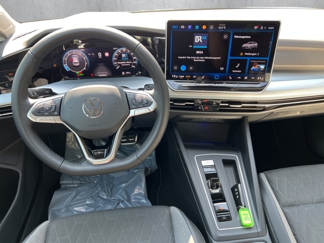 Volkswagen Golf 1.5 eTSI Golf VIII