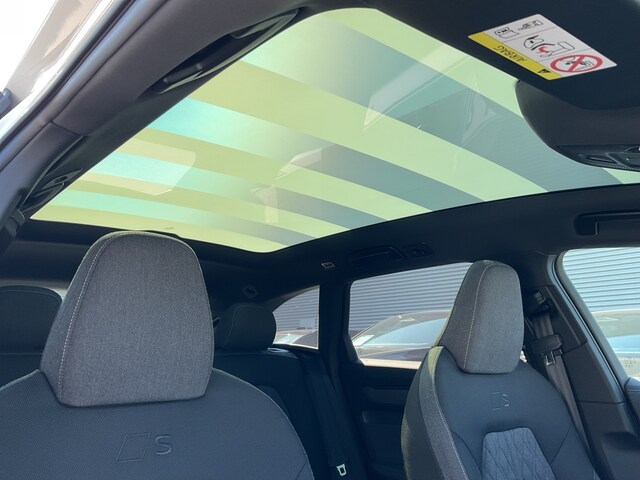 Audi A6 Avant Quattro S-Tronic