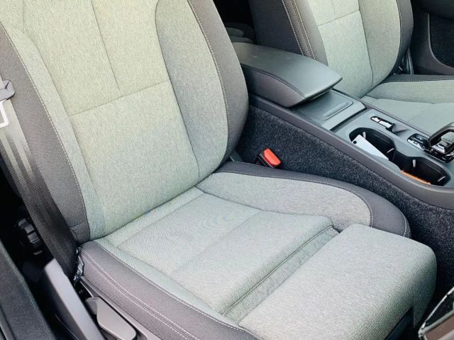 Volvo XC40 B3 B Aut. ACC BLIS PILOT 360° LED NAVI Shzg